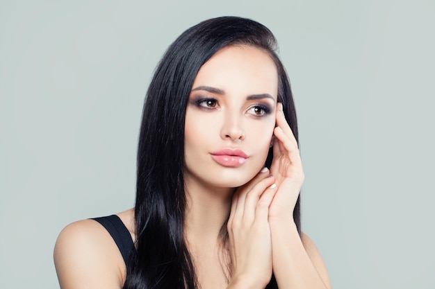 perfecto, mujer joven, morena, atractivo, cara femenina, retrato