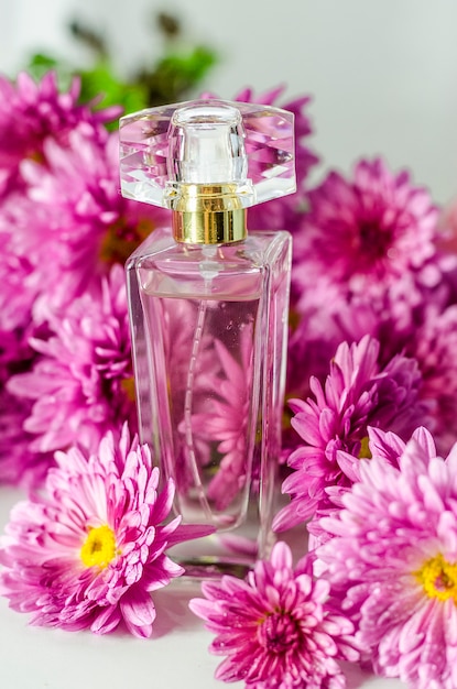 Perfume con aroma floral
