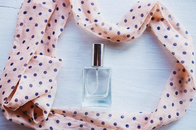 Perfume e frascos de perfume para mulheres