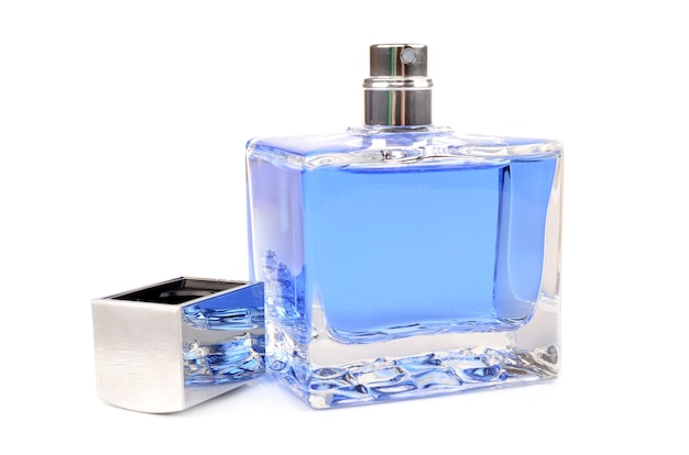 Perfume isolado no branco