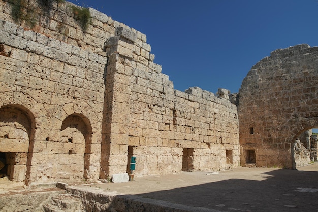 Perge Cidade Antiga em Antalya Turkiye