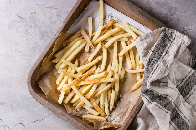 Pernas de Frango Frito com Batata Frita