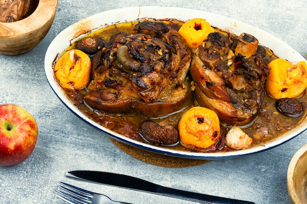 Pernil de porco defumado