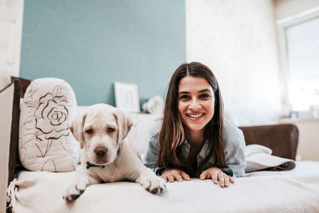 El perro es el mejor amigo de las mujeres.