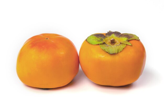 Persimmon isolado em fundo branco