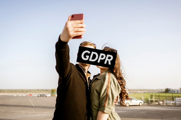 Una persona de gdpr con marco en la cara, concepto de privacidad de la información personal