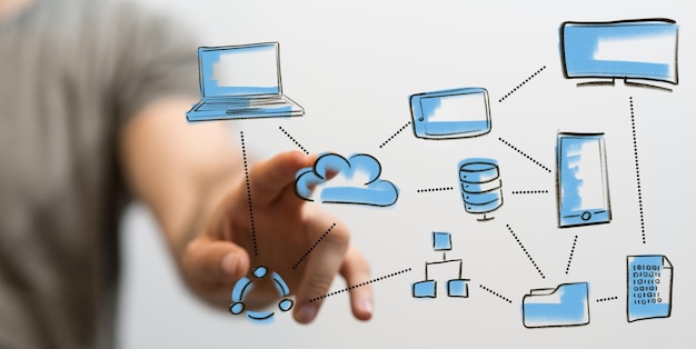 Persona que presenta una proyección virtual de los sistemas de información
