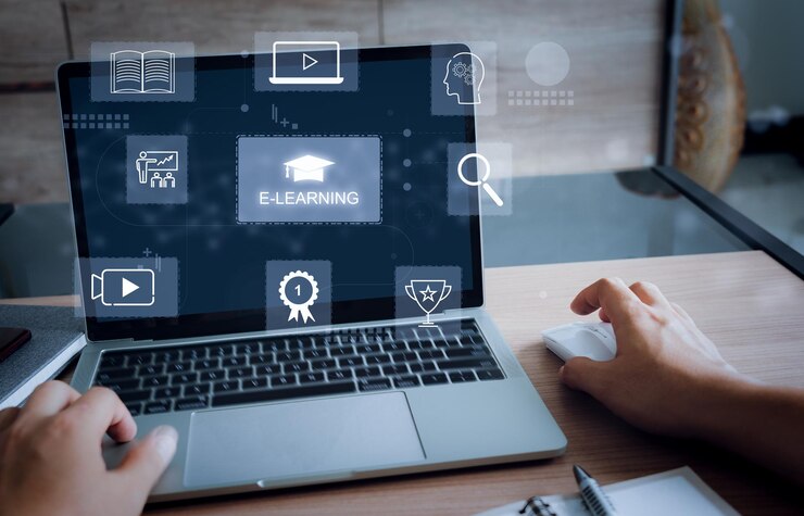 Foto persona que usa una computadora portátil para asistir a la educación a distancia y aprendizaje en línea