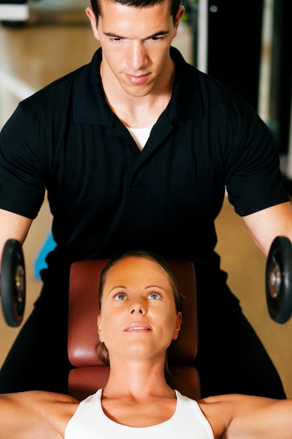 Personal Trainer na academia