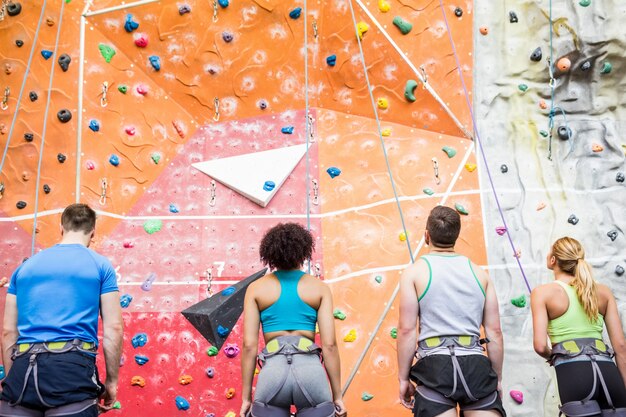 Personas aptas para escalar rocas