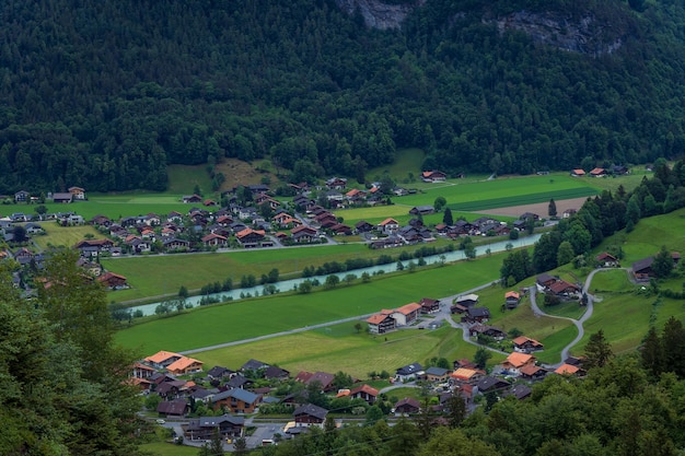 Perto de Meiringen Suíça várias vistas das cataratas de reichenbach