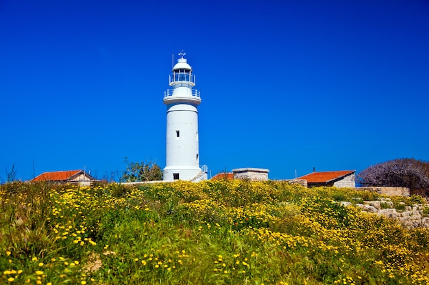 Perto do antigo farol em Pafos, Chipre