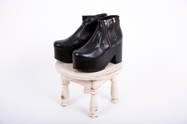 Foto pés de salto alto, plataforma, sapatos elegantes femininos, sexy