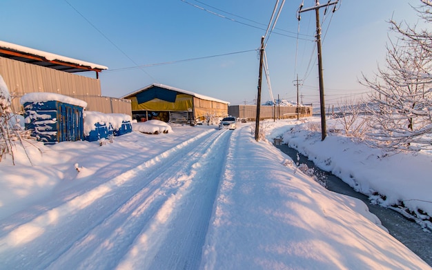 Pesadas nevadas durante la temporada de invierno en Gwangju, Corea del Sur.