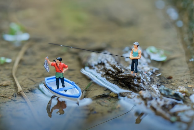 Pescador figura en miniatura