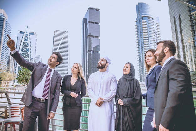 Pessoas de negócios em dubai