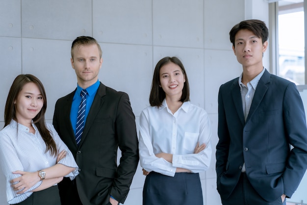 Foto pessoas de negócios, vestindo roupas formais