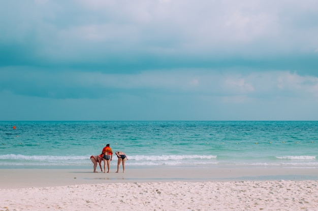 Pessoas na praia