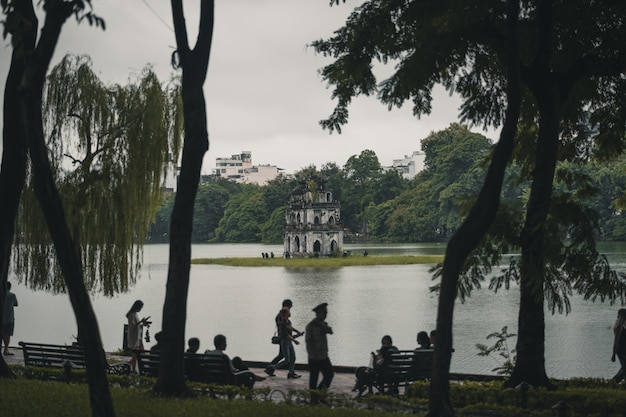 Pessoas, relaxante, frente, lago, hanoi, vietnã