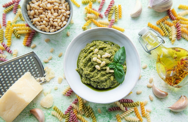 pesto de albahaca verde