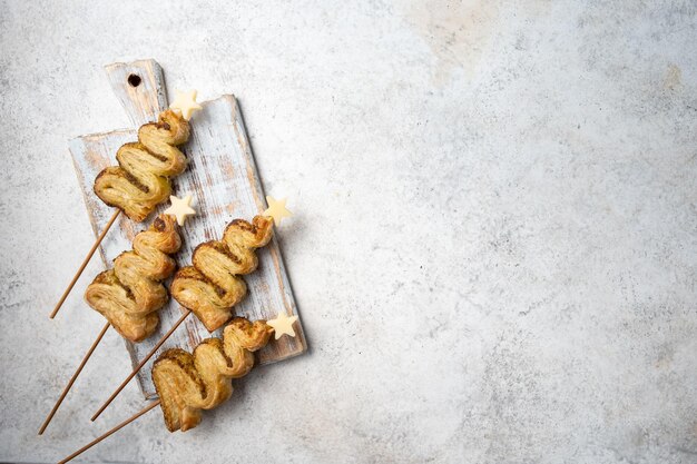 Foto pesto puff pastel aperitivo árvore de natal