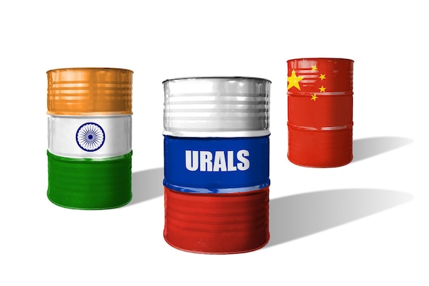 Petróleo bruto dos Urais russos Índia e China compram petróleo barato dos Urais russos Sanções e embargo para a Rússia