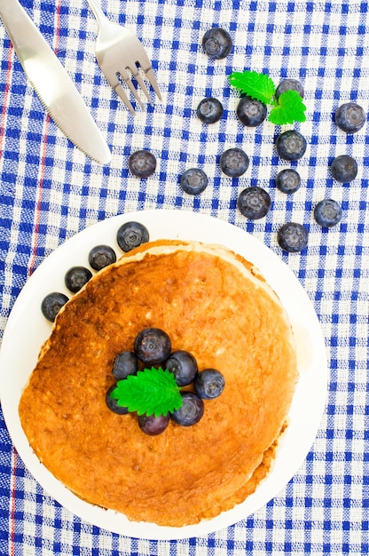 Pfannkuchen mit Beeren