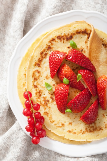 Pfannkuchen mit Erdbeere