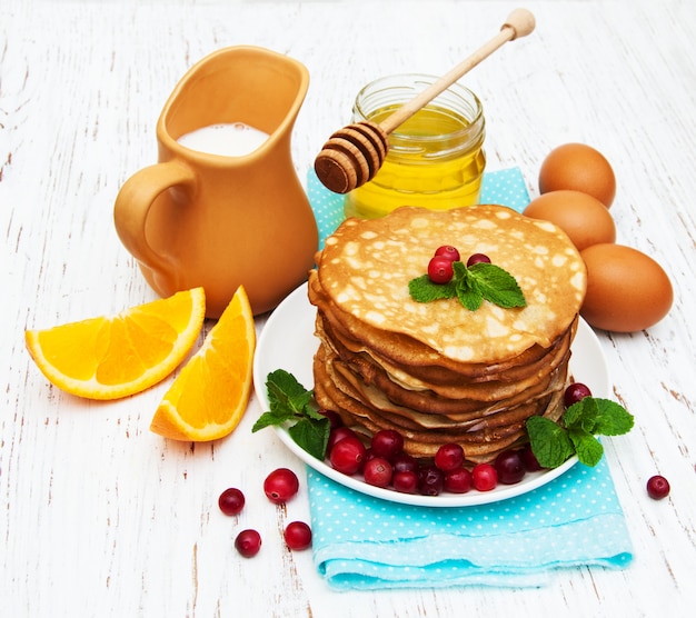 Pfannkuchen mit Preiselbeeren