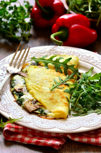 Pfannkuchen mit Spinat und Tomaten