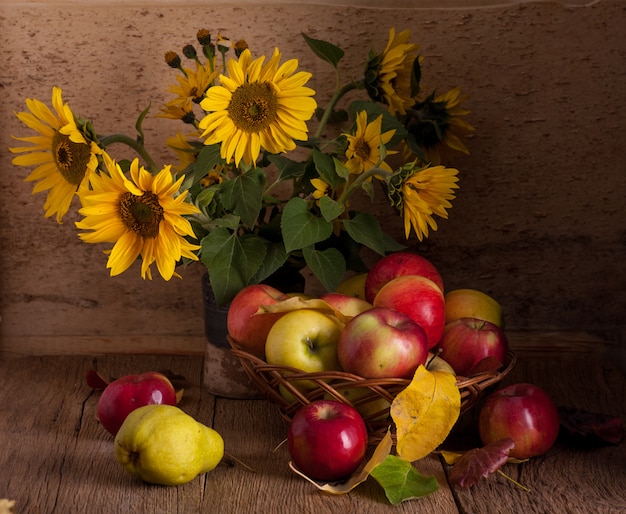 Äpfel im Korb