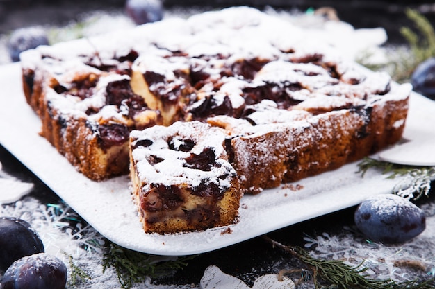 Foto pflaumenkuchen weihnachten und neujahr.