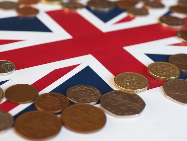 Pfund-Münzen, Vereinigtes Königreich über Flagge