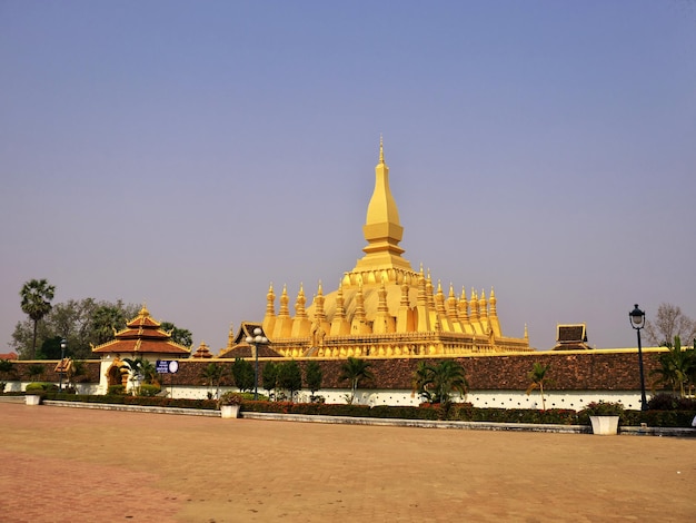 Pha That Luang en la ciudad de Vientiane Laos