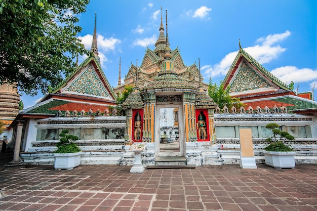 Phra Maha Chedi Si Ratchakan im Wat Pho in Bangkok THAILAND