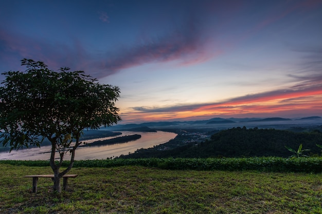 Phu-lum-duan, Paisaje del río Mekong en la frontera de Tailandia y Laos, provincia de Loei Tailandia