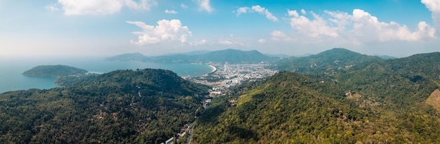 Phuket islandsea beach en verano en la isla