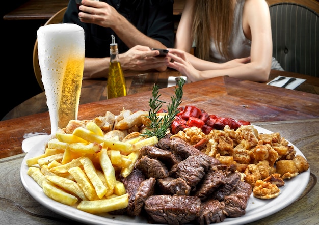 Picanha mit Pommes und Bier