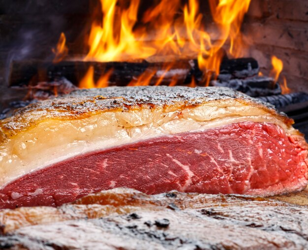 Picanha, tradicional churrasco brasileiro.