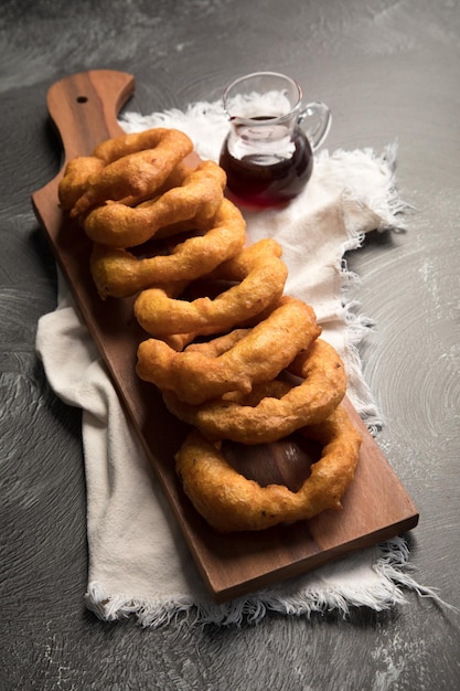 Picarones postre tradicional peruano comida dulce masa frita con miel