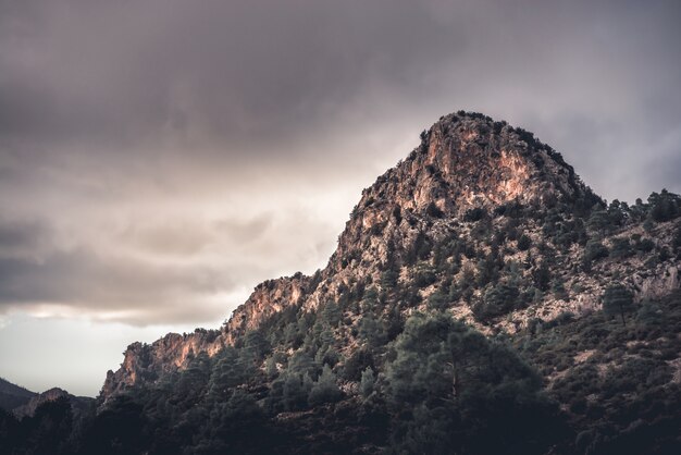 Pico na cordilheira kyrenia