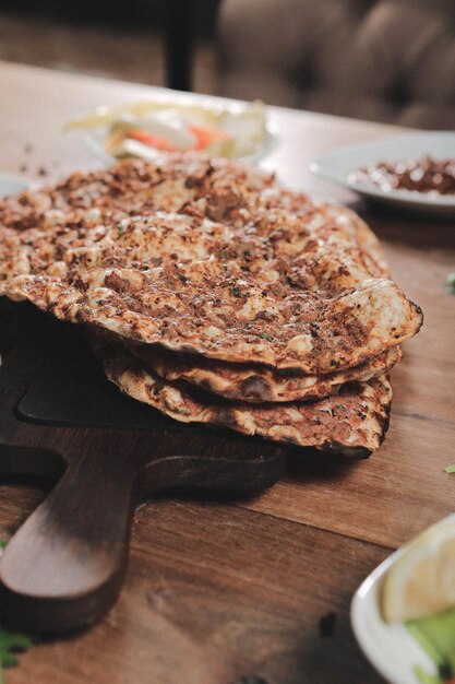 Pide de prato assado tradicional turco pide de pizza turca aperitivos do oriente médio cozinha turca