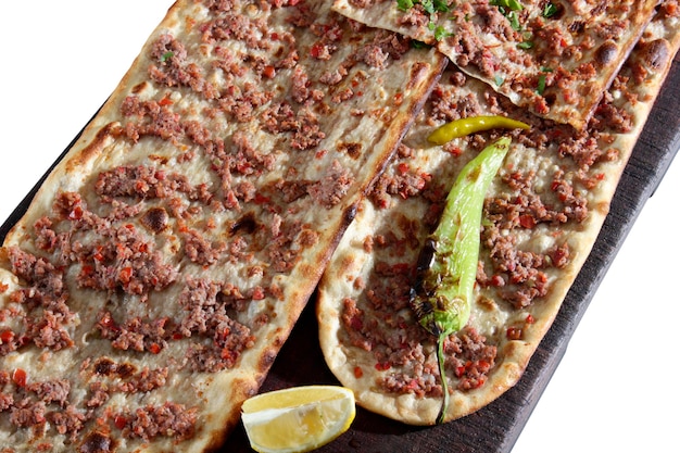 Pide tradicional turco da carne picada Pizza turca Etliekmek