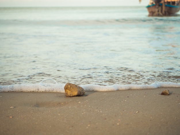 Piedras colocadas en la playa