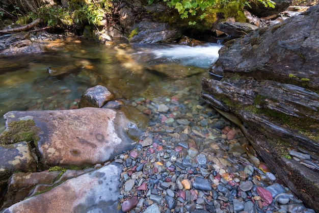 Piedras de colores en Holland Creek