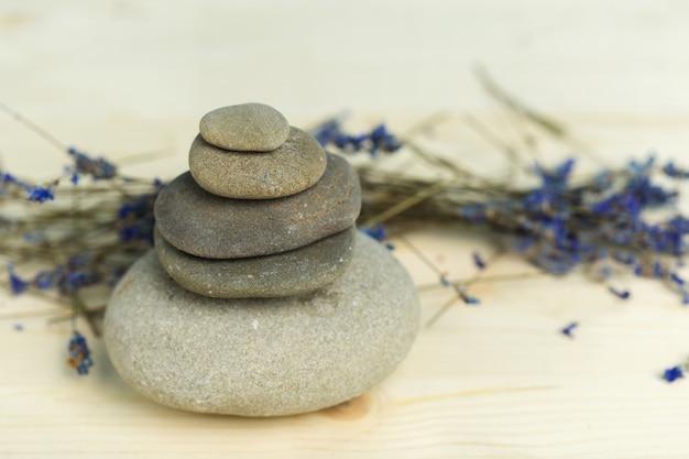 piedras en equilibrio