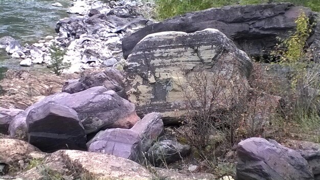 Foto piedras sobre piedras