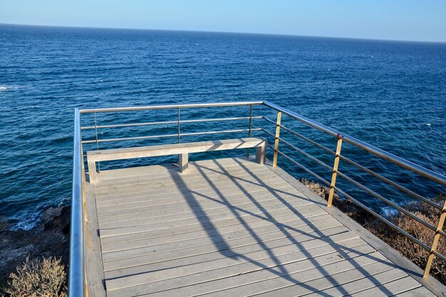 Pier über dem Atlantischen Ozean in Teneriffa Kanarische Inseln Spanien