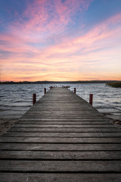 Foto pier über dem meer gegen den himmel bei sonnenuntergang