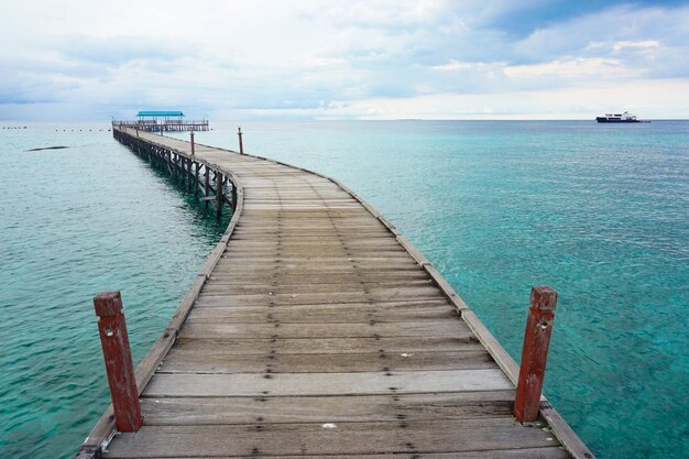 Foto pier über dem meer gegen den himmel